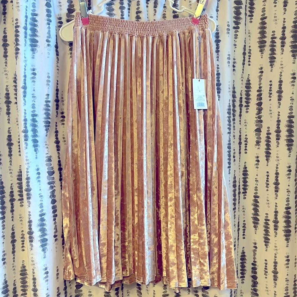 Pink Velvet small accordion skirt, NWOT, mid-calf length